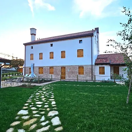 Rocca Storica Zefiro *